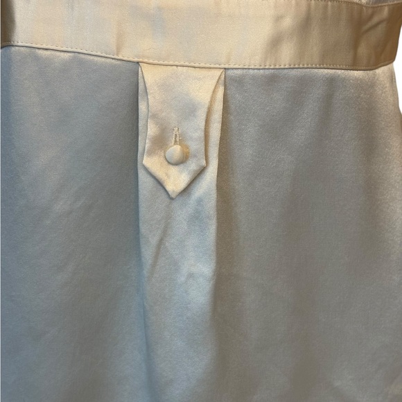 BCBGMAXAZRIA Ivory Cream Silk Top - Picture 5 of 9